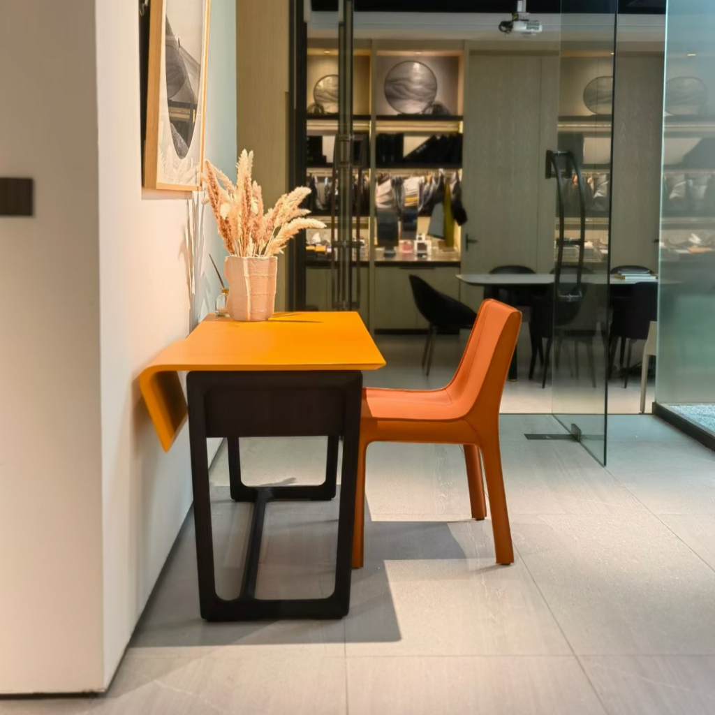 Elise Table