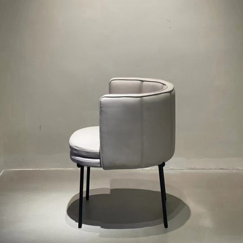 Adlis Chair