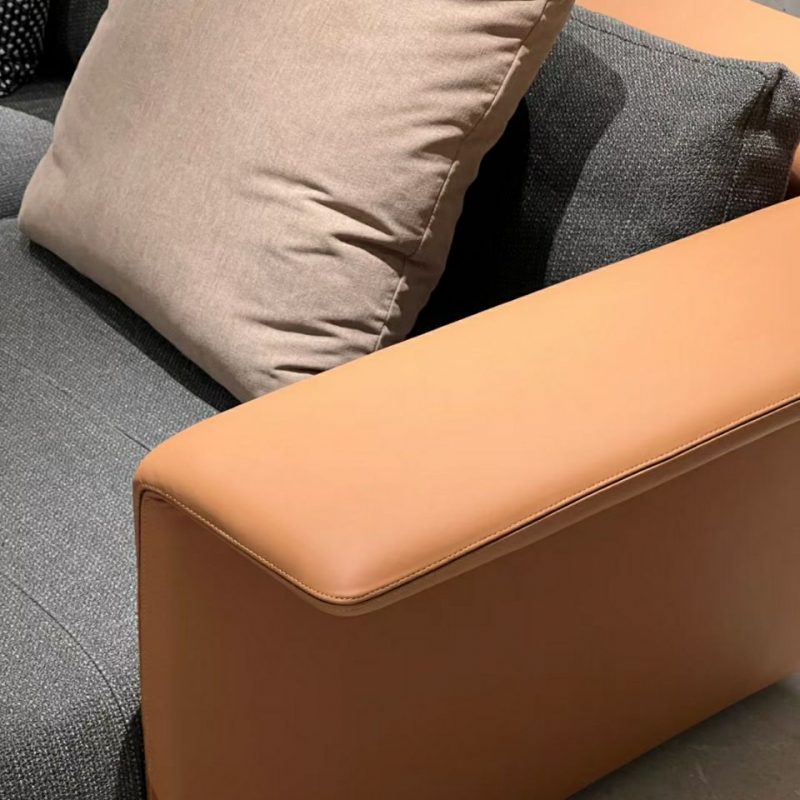 Assen Sofa
