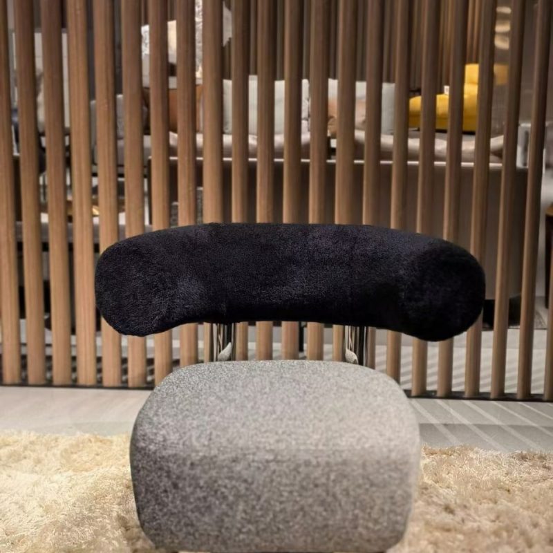 Lyria Chair