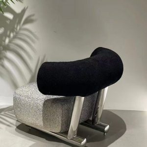 Lyria Chair