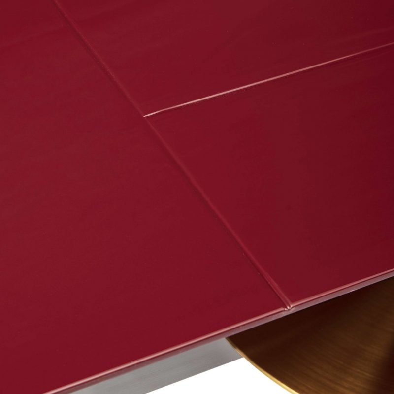 Sacha Voyer Table