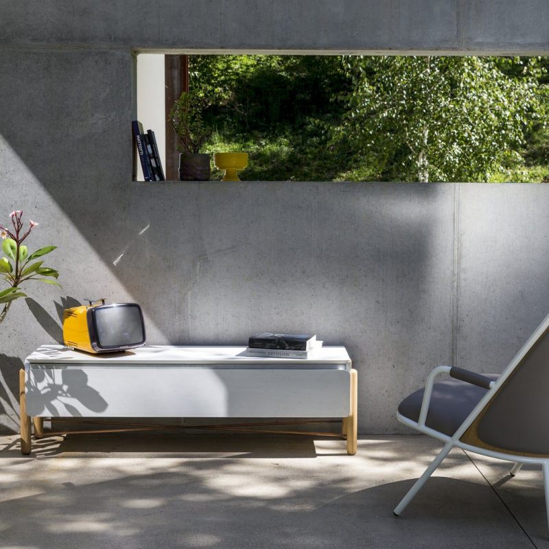 Arlo Armchair