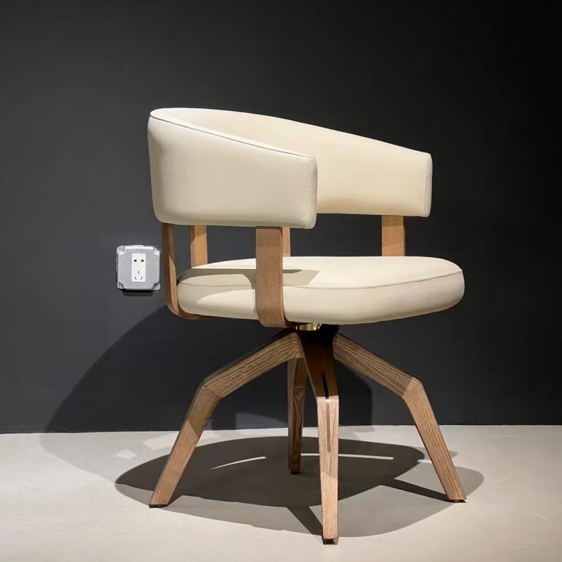 Lira Chair