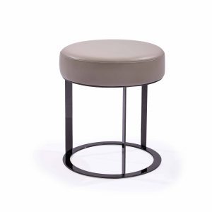 Vonda Stool