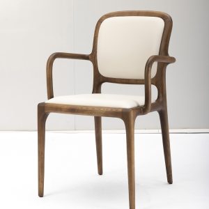 Nori Chair With Handle
